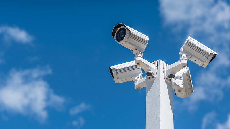 报警探测器是安防报警系统的“眼睛”，其种类繁多，以下列举几种常见的报警探测器：
